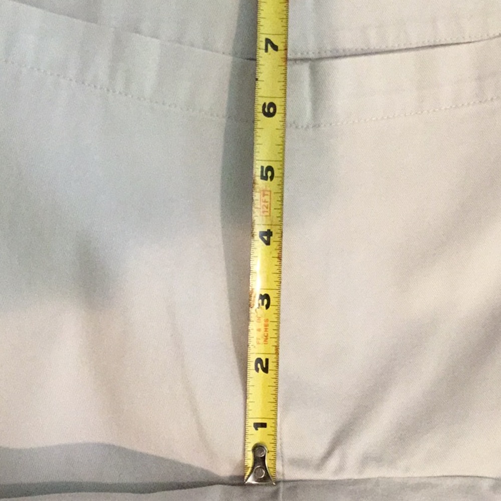 Mens Tan shorts. Size 34 - Picture 4 of 6